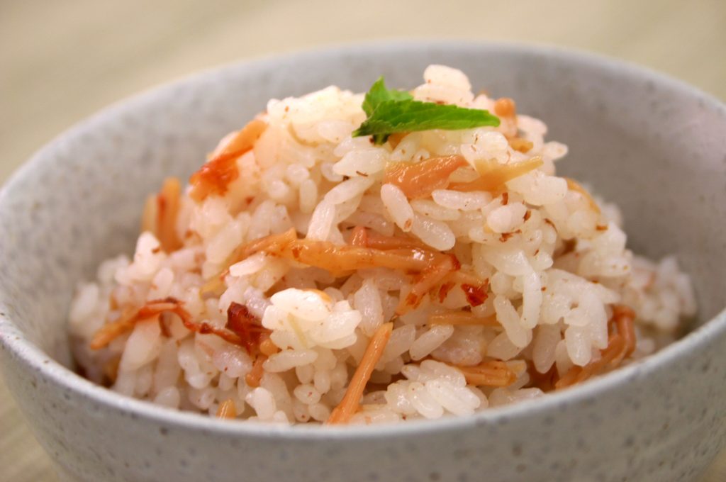 梅なじみの混ぜご飯