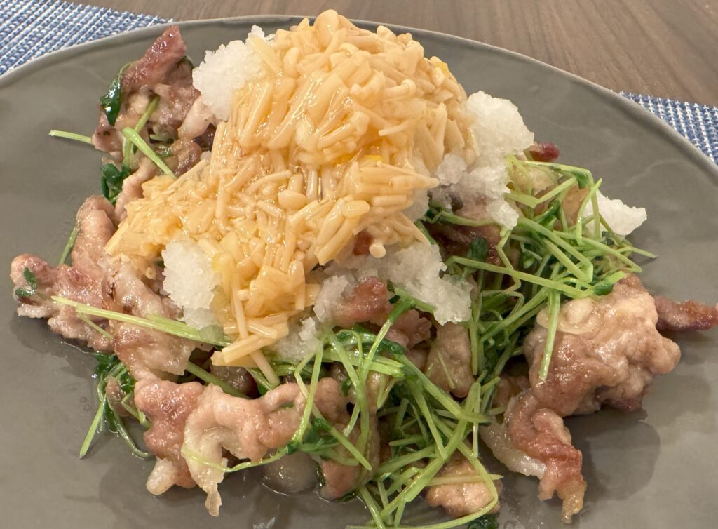 塩レモンなめ茸を使用した豚肉の揚げ焼き